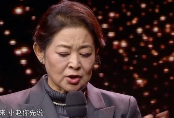 78歲趙忠祥被曝患病倪萍前去高幹病房探望眉頭緊鎖面色很凝重