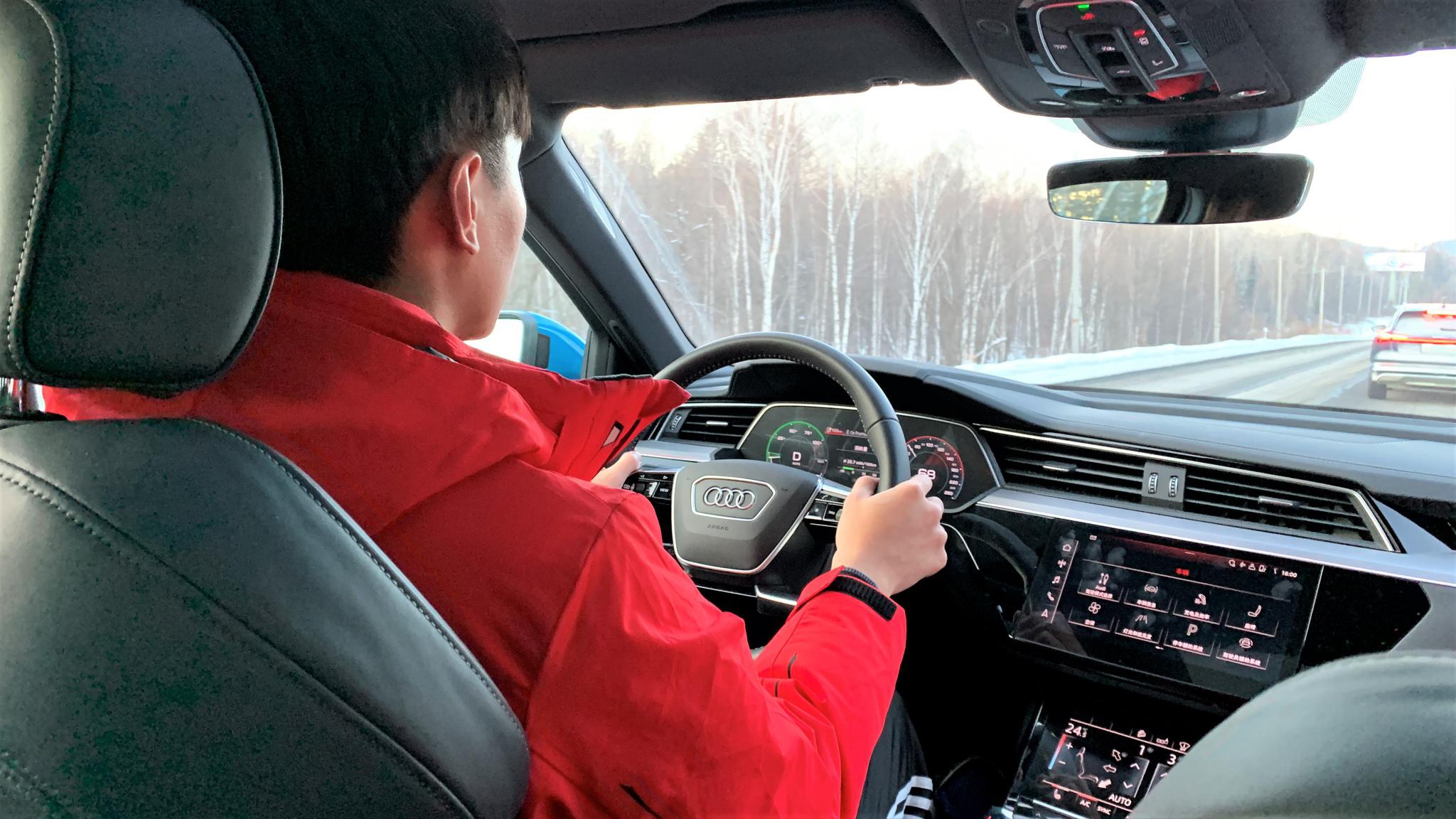 疯了？我居然在东北开电动车越野！