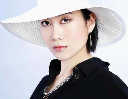 她为拍戏不惜吃"媚药",愿为事业奉献一切,如今43岁活成这样