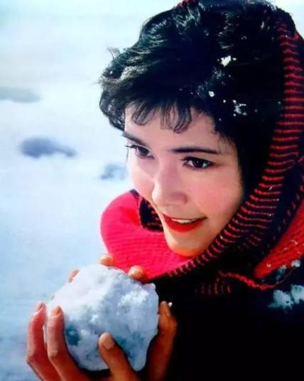 患肿瘤后生女,今与丈夫恩爱41年|姜黎黎|皇后|还珠格格_新浪新闻