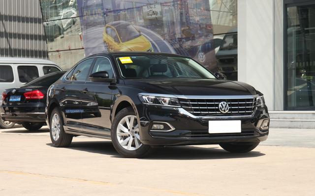 大众的一王牌轿车,可家用,能高端,一年就卖出了21.4万台