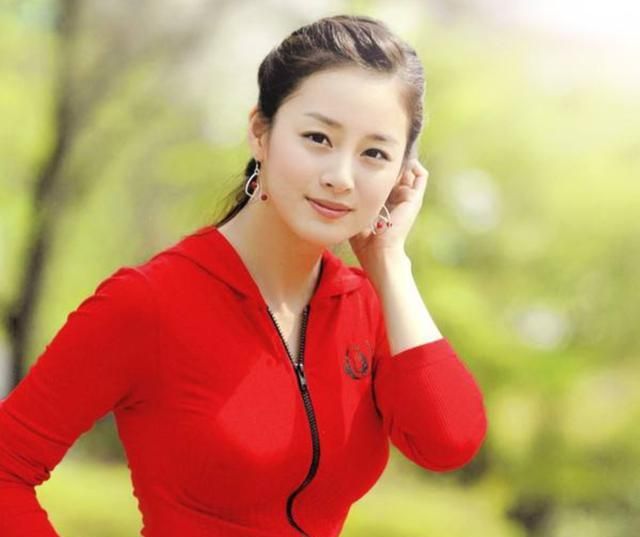 想娶我女儿不买两套房门都没有!"男子机智应答