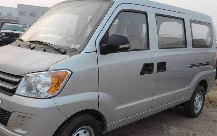 北京最霸气的5台面包车,开在大街上,千万级劳斯莱斯都躲着走!