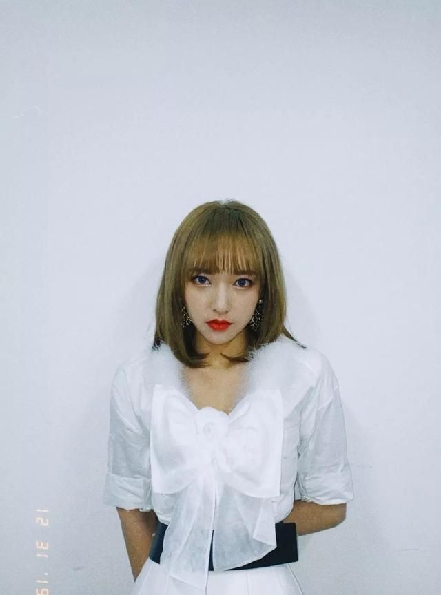 美人计 | 程潇发际线战斗成功,各位秃头少女请copy