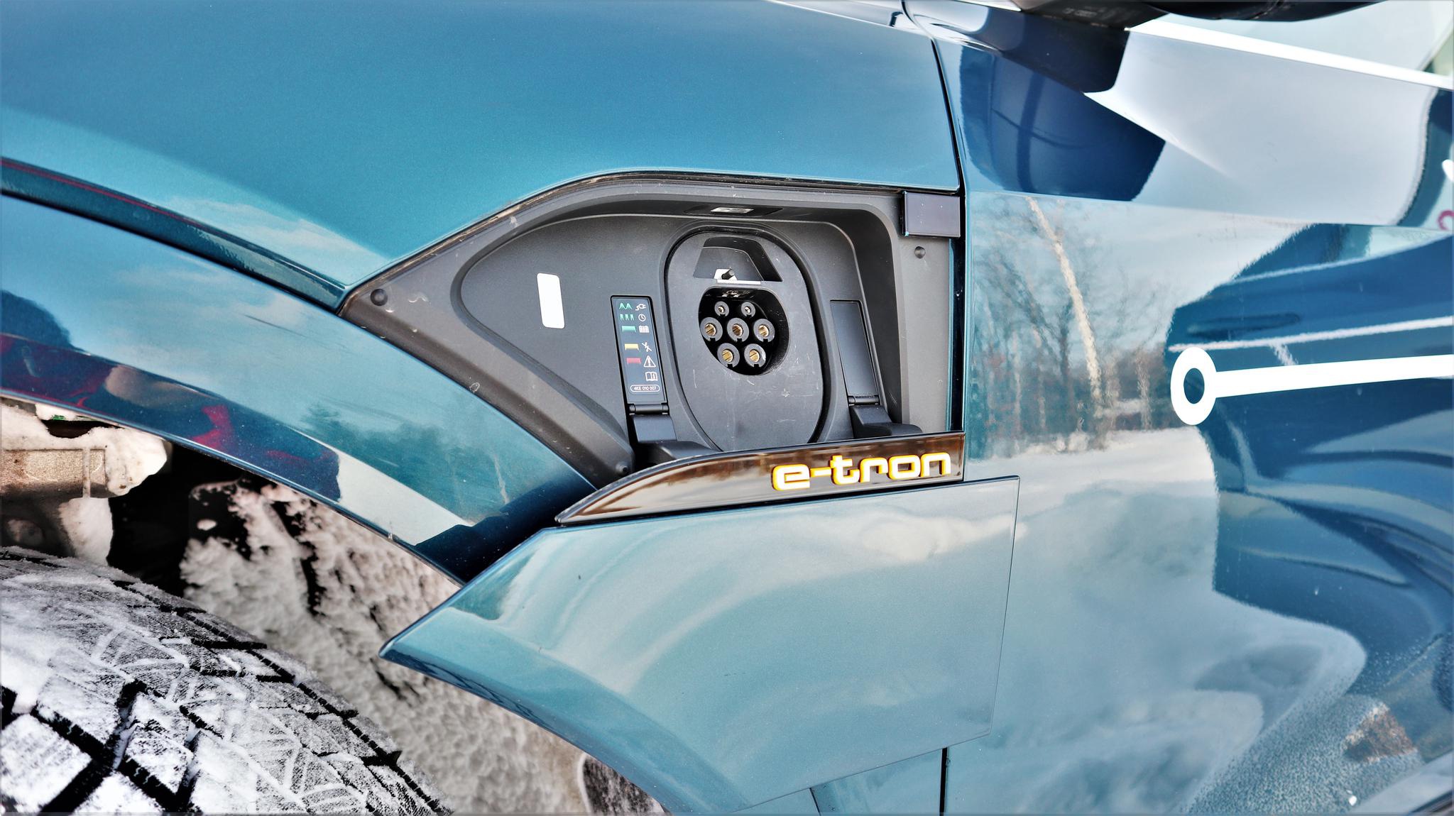 疯了？我居然在东北开电动车越野！