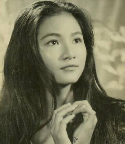 著名女打星第一代打女是钱似莺杨丽菁文武戏都很好至今未婚