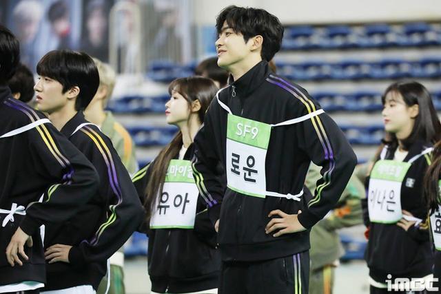 《偶像明星运动会》是韩国mbc电视台自2010年起举办的由偶像明星参与