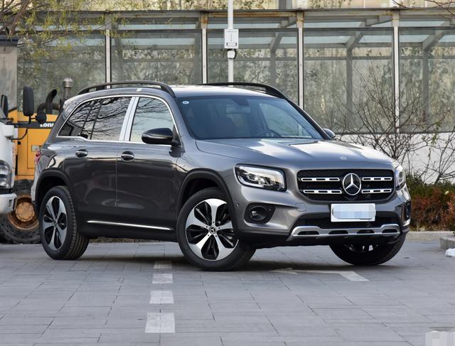 手握30万奔驰glc260l和新款奔驰glb200谁更好