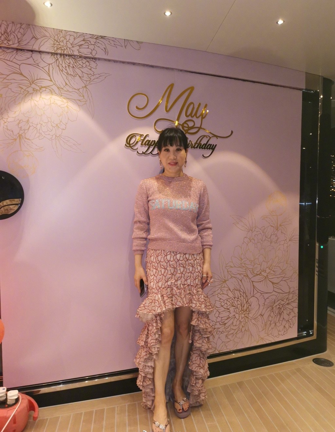 不过在生活中尤其是在老公面前,杨小娟还是十分小女人的,比如这样一起