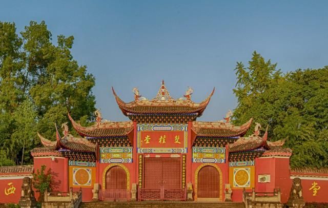 重庆深山中藏一古寺,曾是旧式学堂,被称为"西南丛林之首"