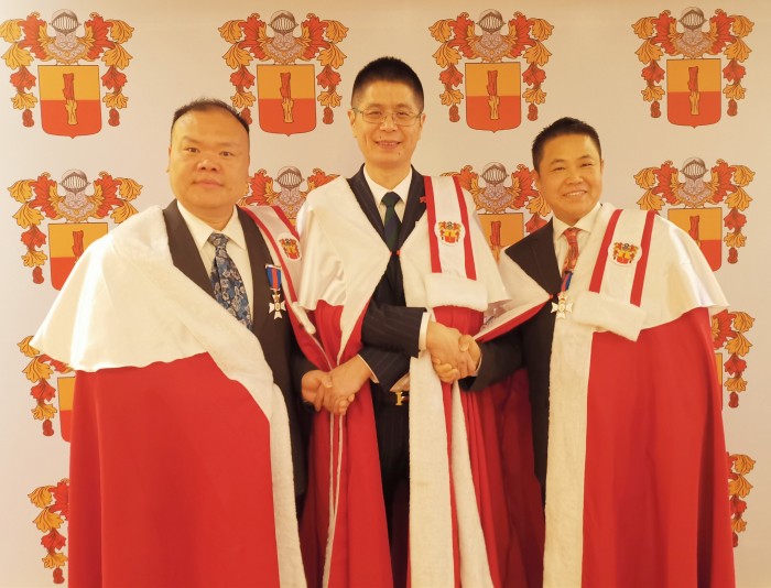 南宁市龙翔学校校长周建伟先生授封博斯科三等候爵获颁骑士勋章