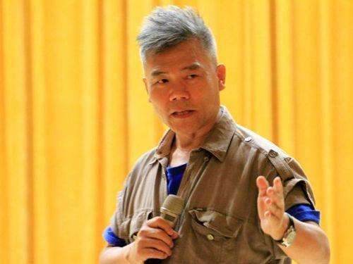 司马南:赵忠祥问我大师治病否?春晚让异人坐头排保直播不出事故