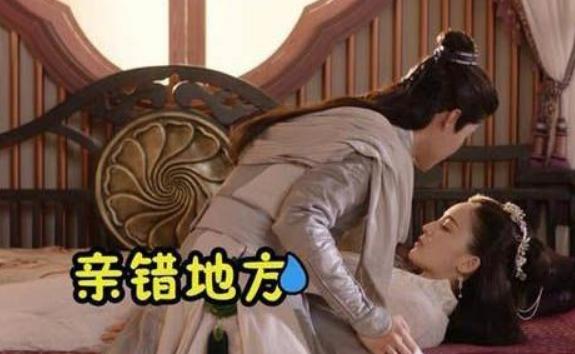 拍吻戏有高招,关晓彤面条吻,baby保鲜膜吻,只有她不拍吻戏!