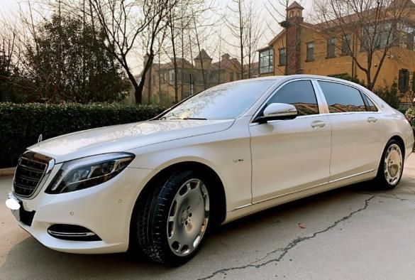 北京商人花160万买二手奔驰迈巴赫s600原厂白色