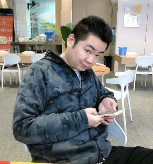 lol洞主直播骂水友抽奖一万不愿实物兑现比大司马还抠