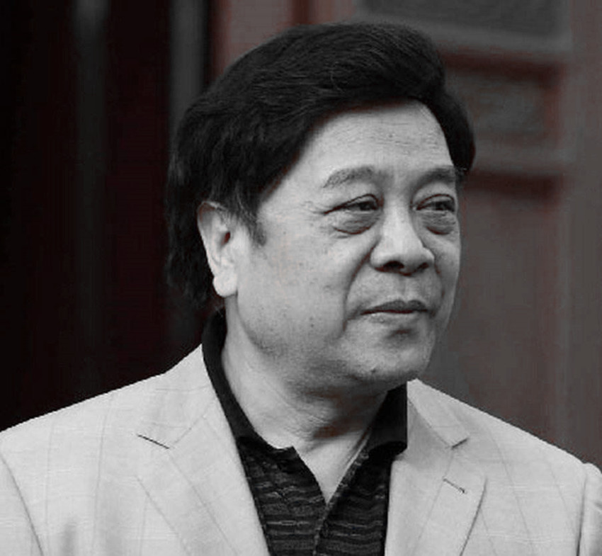 马伊琍悼念赵忠祥用词不当,看完浑身别扭,故作文艺终于翻车?