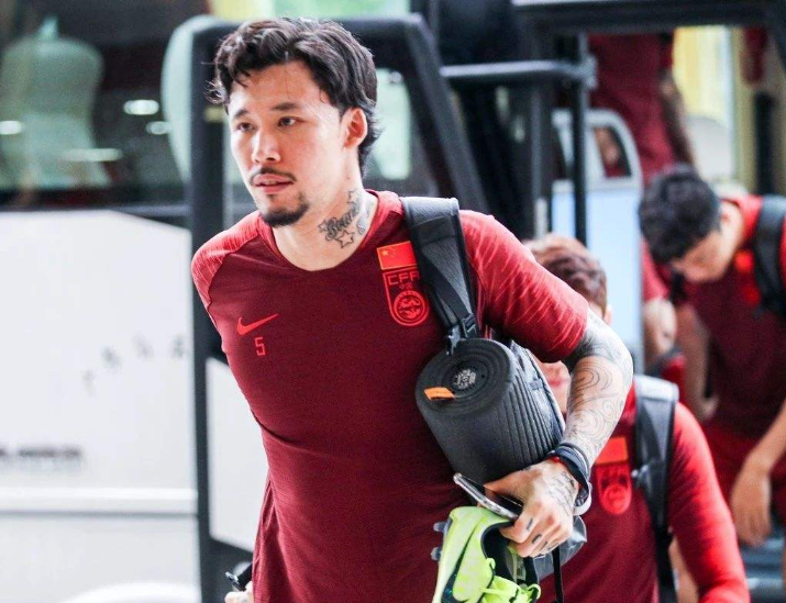 曝张琳芃曾做好留洋打算!先去西甲德甲竞争主力,再回切尔西踢球