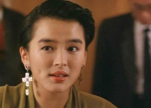 52岁昔日女神隐退多年后重返幕前 与法籍男友热恋未有结婚计划