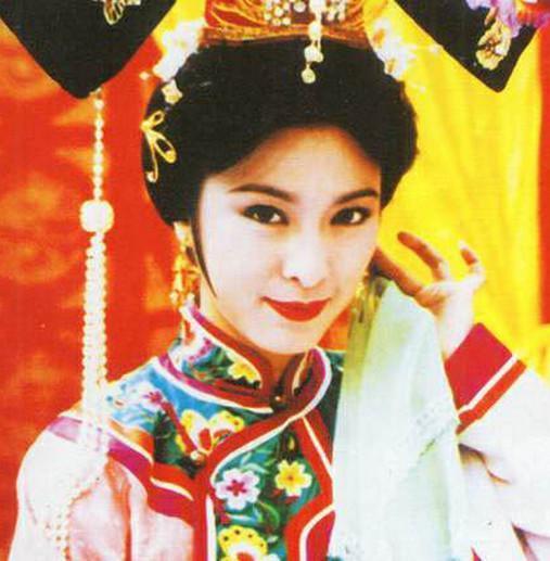 在园中也有其他的妃子,但是她的位置最尊贵,由此可以看出咸丰皇帝对她