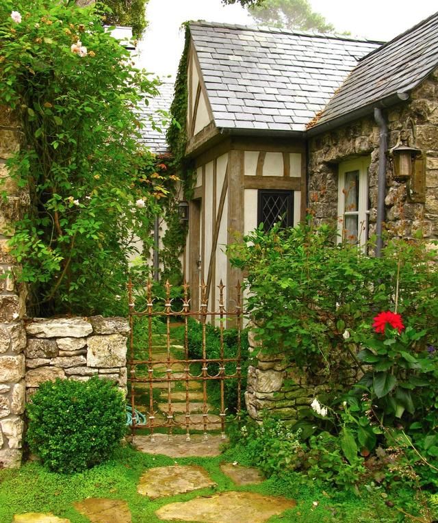 买一套有庭院的别墅,建一个英式花园,余生让别人羡慕去