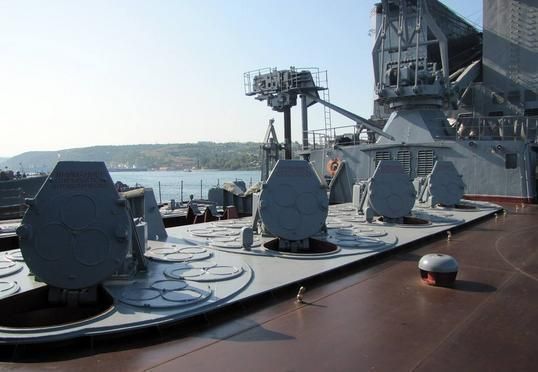 基洛夫级巡洋舰战力不如051c型舰不是脑子进水就是被驴踢了