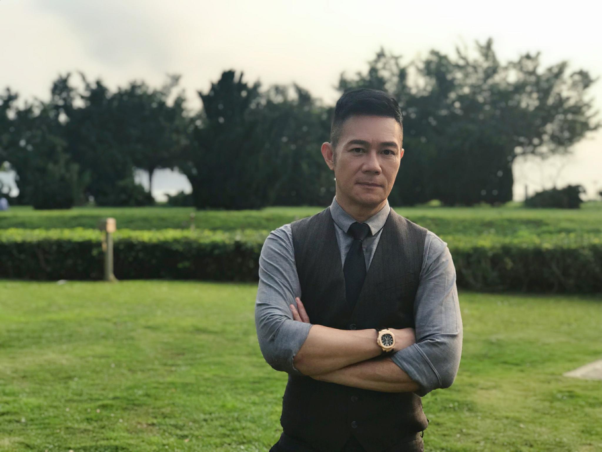 张兆辉领衔黄金有罪掀高潮香港巨富成功赚取第一桶金