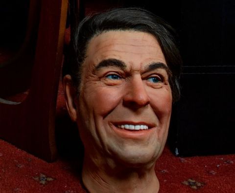 国外收藏者打算出售披头士乐队成员蜡像|哈里森|头像|杜莎夫人蜡像馆