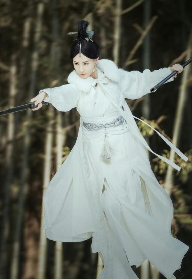 《剑王朝》"长孙浅雪"美图欣赏,冷若冰霜,真是冰山美人!