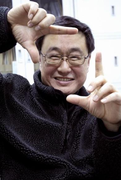 正文  可就在2005年,倪萍与王文澜离婚,儿子虎子则跟随倪萍生活.