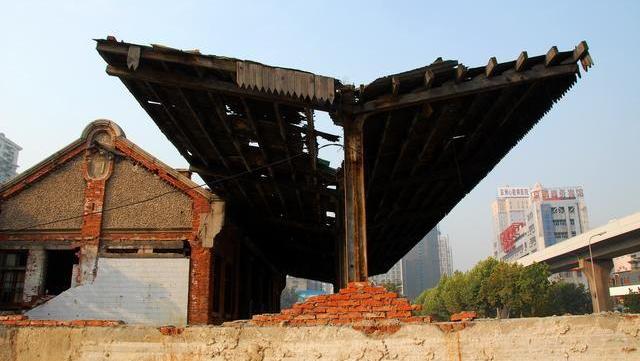 武汉的这座停运火车站是原京汉线上的货运小站——循礼门站