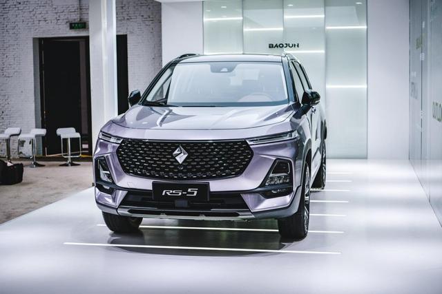 新宝骏再推全新中大型SUV，7座设计，轴距两米九，够气派