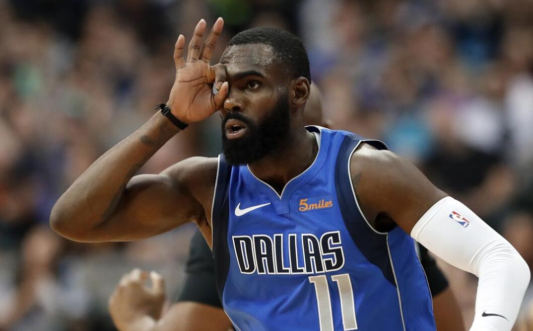 然后在小哈达威回迈阿密度假时,主教练卡莱尔告诉他,新赛季可能要打