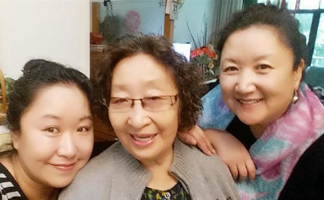 2位女星:一个令人唏嘘,一个幸福惹人羡|彭玉|赵玲琪|赵丽蓉_新浪新闻