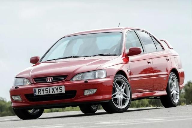 r(cl1),今日我们继续来聊聊本田的奇怪的命名,主角就是这款车型只在