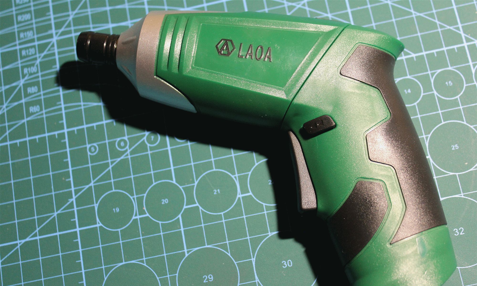 伪工具党的装备进化——老a电动螺丝批