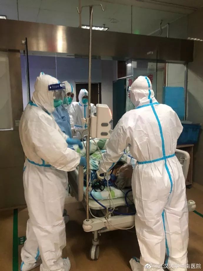 武大中南医院成功救治一位新型冠状病毒患者