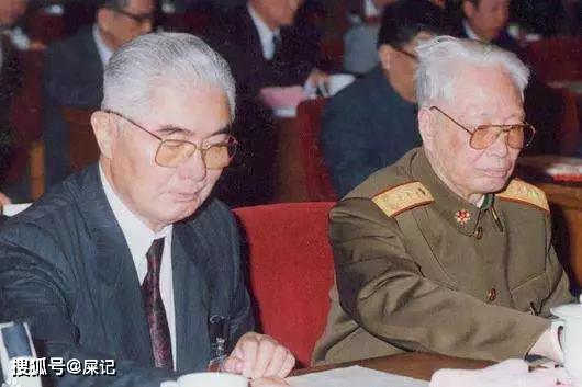 高寿的;第三,张震的四个儿子都参军,第三子张海阳仍是上将,长子张小阳