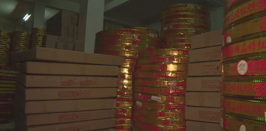 潮州有非法运输储存烟花爆竹,店主司机均被拘留|烟花爆竹|浮洋|仓库