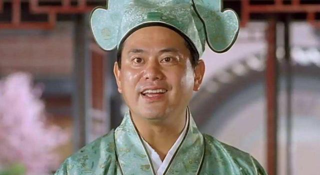 做主角的陈百祥,就这样把自己捧成了黄金配角