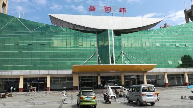 湖北省所有县市级车站中规模最大的火车站——当阳站