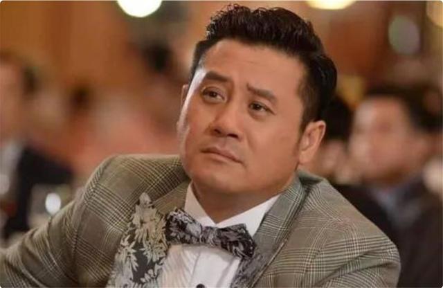 曾是"tvb金牌绿叶",身家过亿却当配20多年,今51岁成人生赢家