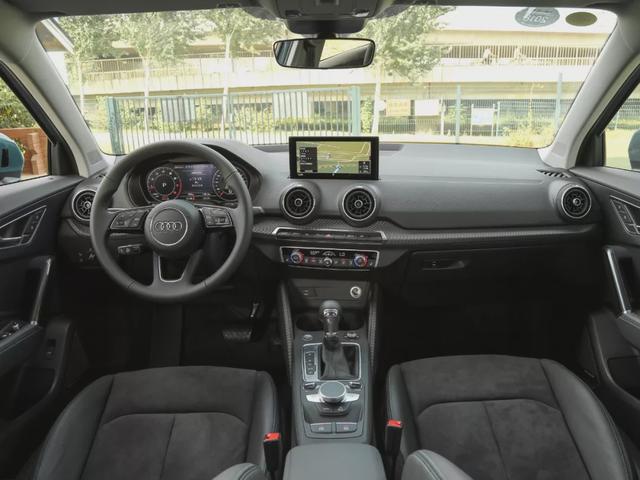 开豪车回家的都是有钱人？这几款豪华品牌SUV价格很亲民了