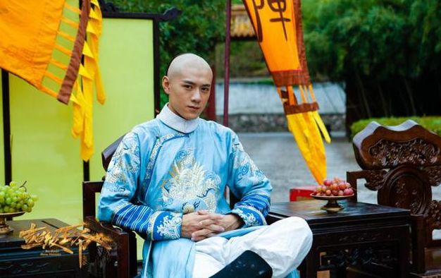 清朝的王爷年薪有多少呢？和普通老百姓有多大差距？