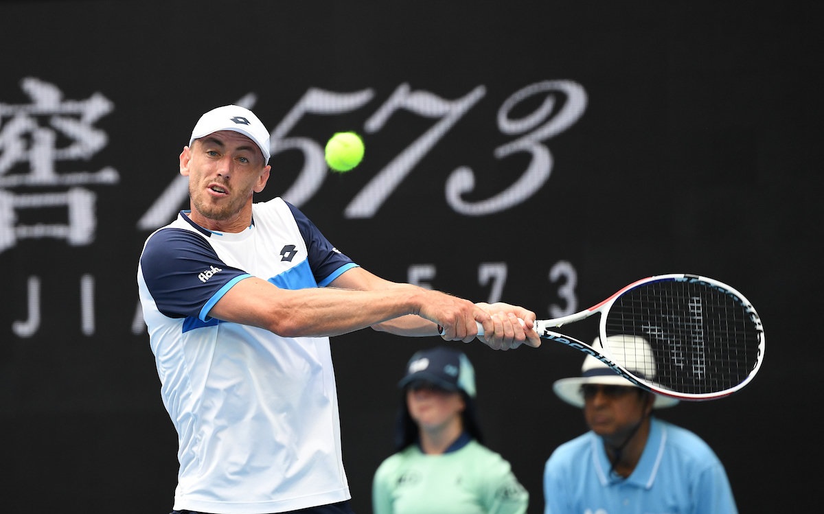 澳网百胜里程碑!费德勒五盘苦战晋级,继续冲击大满贯第21冠!