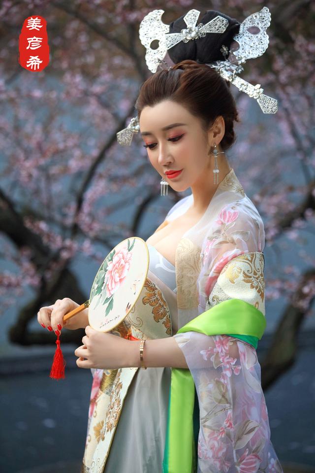 演员姜彦希《十里桃花》系列