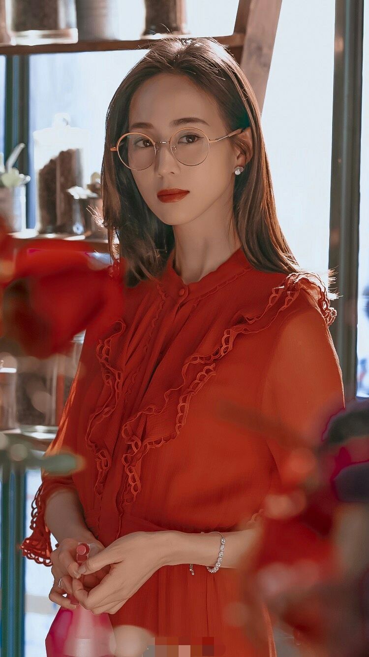 张钧甯成最美女骗子唐探智商颜值爽爆表网友快来骗我