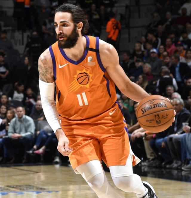 马刺:阿尔德里奇16分6板,德罗赞30分,怀特13分6板,沃克9分,米尔斯7分