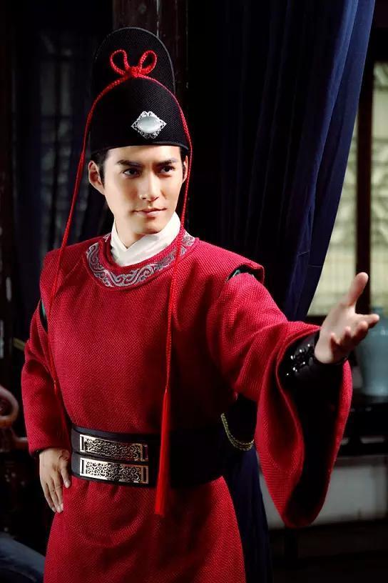 何家劲的展昭,焦恩俊的展昭,严屹宽的展昭,你最喜欢哪一位?