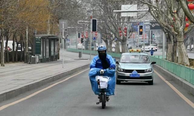 全体市民自我隔离,从海量图片看空城大连现世,了不起的大连人