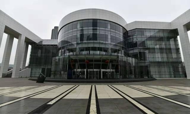 全体市民自我隔离,从海量图片看空城大连现世,了不起的大连人